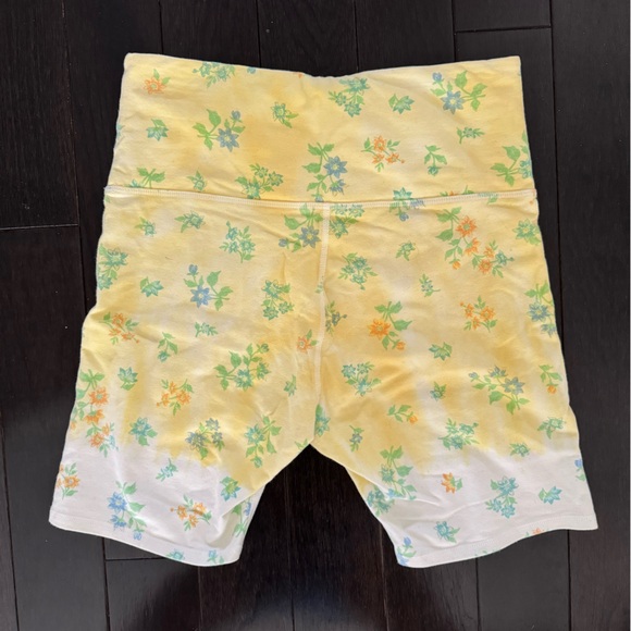 Sincerely Jules x Bandier The Bryn Lifestyle 7” Biker Shorts & Matching Bra set - Picture 11 of 13